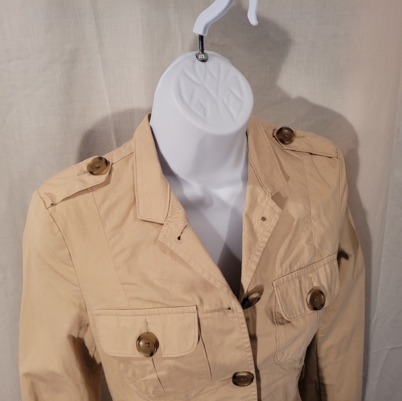 Banana Republic Cream Button Down Cotton Shirt Jacket - Picture 4 of 11